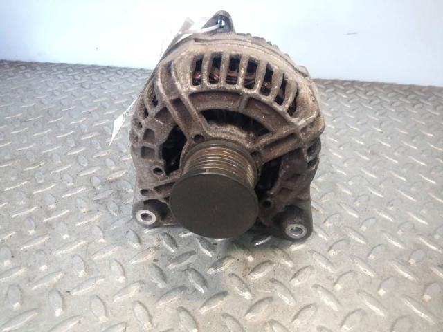 RENAULT 0124525076 Alternador  en stock Terrassa