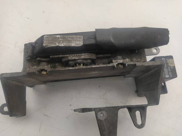 MERCEDES 0125457432 Módulo de control ABS  disponible Lugo