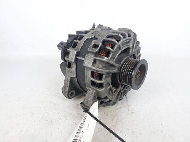 0125812068 Alternador  en stock Sabadell