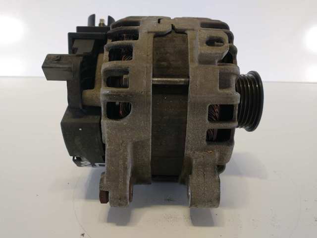 0125812068 Alternador  en stock Granada