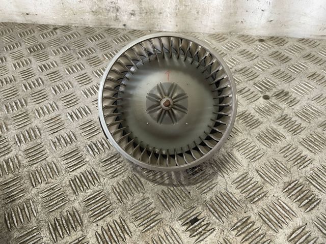 0130101601 Motor del ventilador del calefactor  disponible Burgos