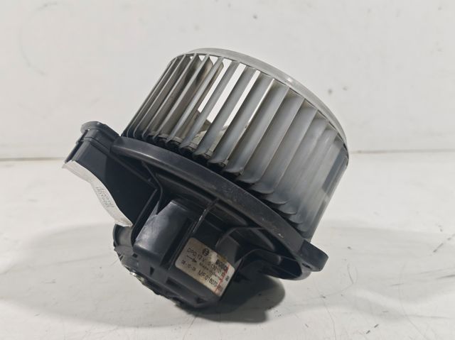Comprar Motor del ventilador del calefactor Toyota Avensis  T25 a bajo precio