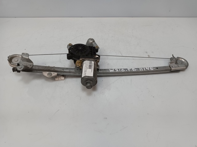 MERCEDES 0130821672 Mecanismo de elevalunas de la puerta delantera derecha  comprar en Albacete