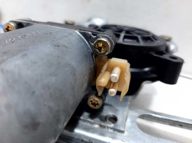 0130821673 MERCEDES Mecanismo de elevalunas de la puerta delantera izquierda  comprar en Oviedo