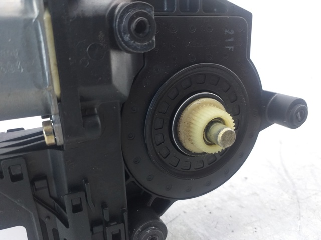0130821694 VAG Motor del elevalunas de la puerta delantera derecha  comprar en Jaén
