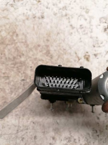 VAG 0130821694 Motor del elevalunas de la puerta delantera derecha  en stock Valencia