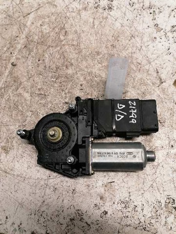 0130821694 VAG Motor del elevalunas de la puerta delantera derecha  en stock Gandía