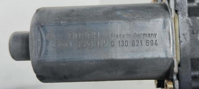 0130821694 VAG Motor del elevalunas de la puerta delantera derecha  disponible Vigo