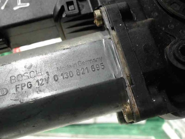 0130821695 Motor del elevalunas de la puerta delantera izquierda  disponible Málaga