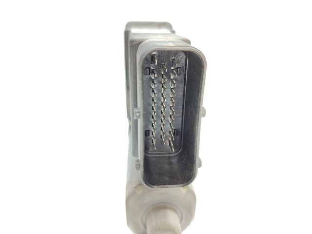 0130821695 Motor del elevalunas de la puerta delantera izquierda  disponible Utrera