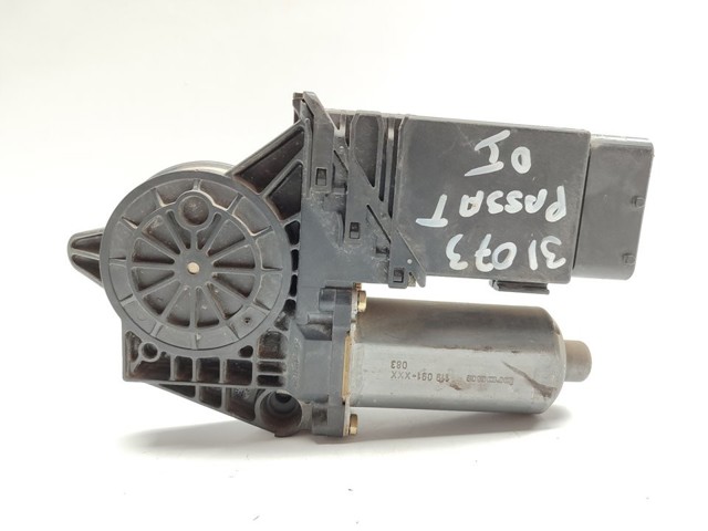0130821695 Motor del elevalunas de la puerta delantera izquierda  comprar en Zaragoza
