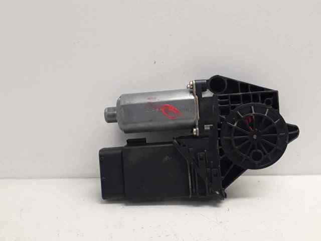 0130821695 VAG Motor del elevalunas de la puerta delantera izquierda  comprar en Jaén