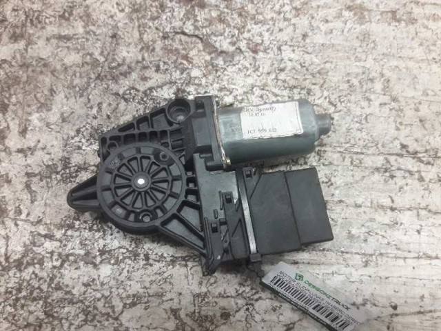 0130821696 VAG Motor del elevalunas de la puerta trasera derecha  comprar en Lleida