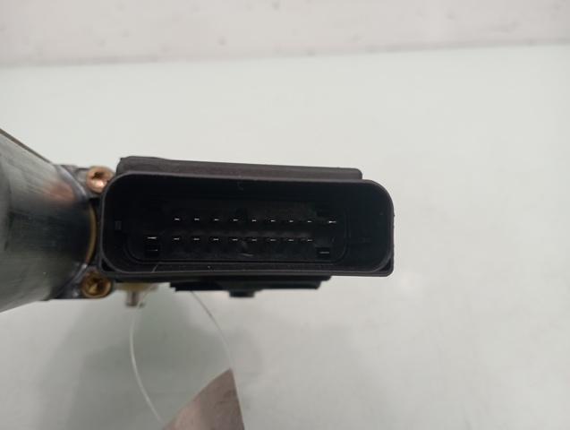 0130821697 Motor del elevalunas de la puerta trasera izquierda comprar Almería