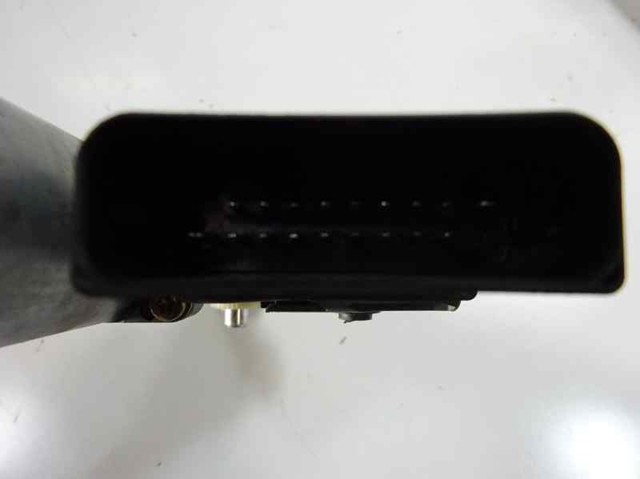 VAG 0130821697 Motor del elevalunas de la puerta trasera izquierda  comprar en Ponferrada