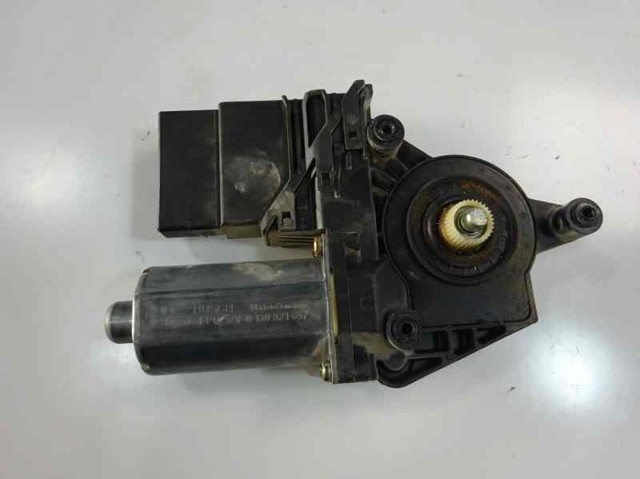 0130821697 Motor del elevalunas de la puerta trasera izquierda  disponible Málaga