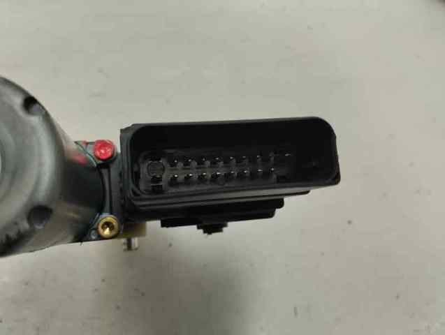 0130821697 Motor del elevalunas de la puerta trasera izquierda  disponible Málaga