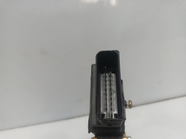 0130821697 VAG Motor del elevalunas de la puerta trasera izquierda comprar Madrid