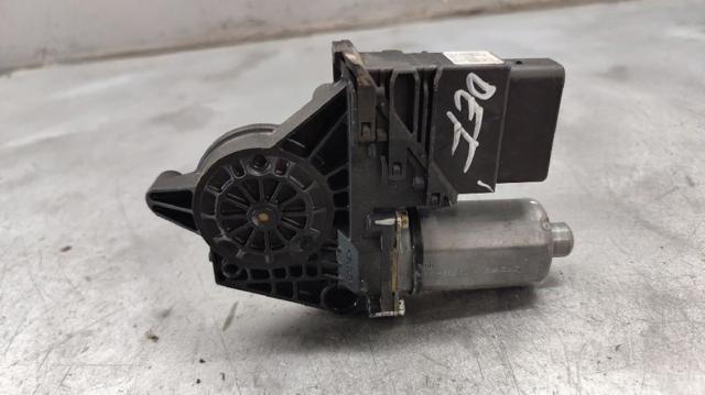 0130821697 Motor del elevalunas de la puerta trasera izquierda  disponible Utrera