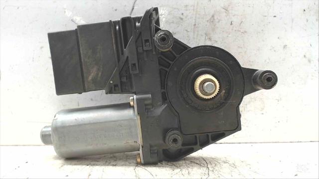 0130821697 VAG Motor del elevalunas de la puerta trasera izquierda comprar Madrid