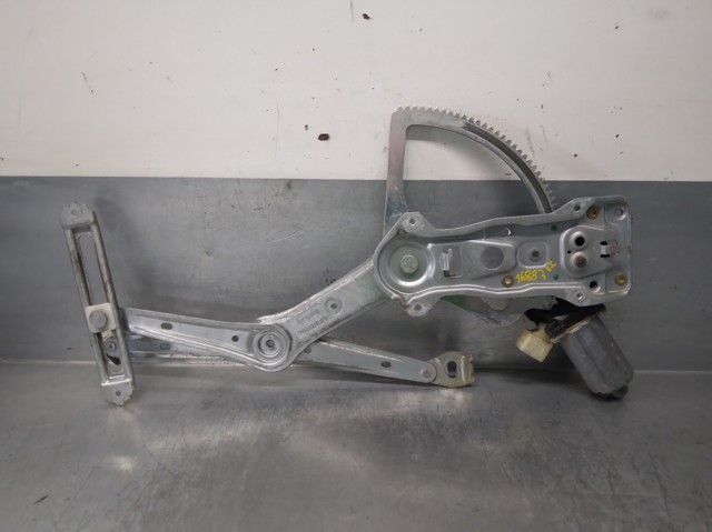 0130821708 Motor del elevalunas de la puerta delantera izquierda  comprar en Reus