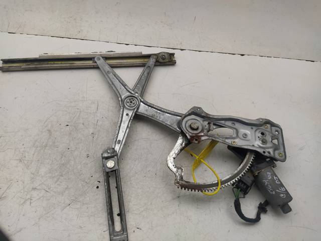 0130821708 MERCEDES Motor del elevalunas de la puerta delantera izquierda  disponible Alicante
