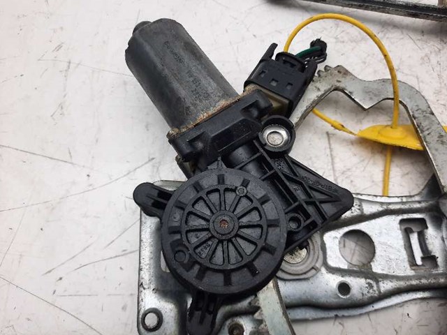 MERCEDES 0130821709 Motor del elevalunas de la puerta delantera derecha  en stock Salamanca