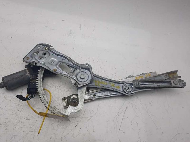 0130821709 Motor del elevalunas de la puerta delantera derecha comprar Sevilla