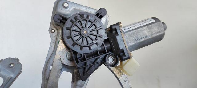 MERCEDES 0130821709 Motor del elevalunas de la puerta delantera derecha comprar Pamplona