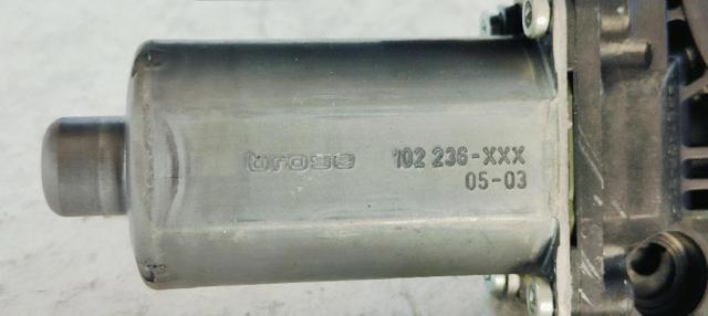 VAG 0130821764 Mecanismo de elevalunas delantero derecha  en stock Salamanca