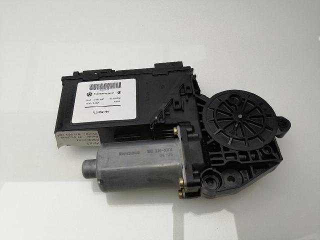 0130821764 VAG