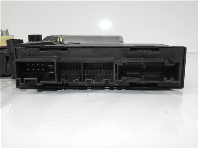 VAG 0130821765 Motor del elevalunas eléctrico comprar Tarragona