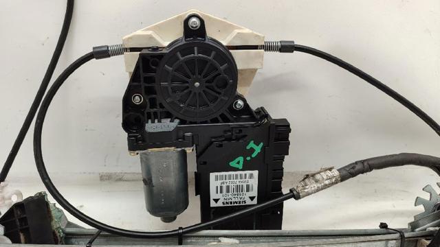 VAG 0130821765 Motor del elevalunas eléctrico  en stock Terrassa