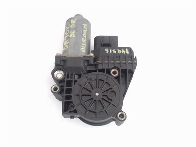VAG 0130821774 Motor del elevalunas de la puerta delantera derecha  disponible España