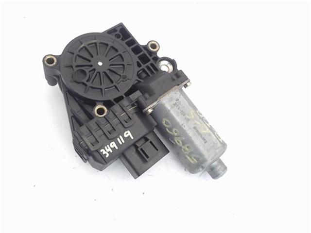 0130821774 Motor del elevalunas de la puerta delantera derecha  en stock Castellón