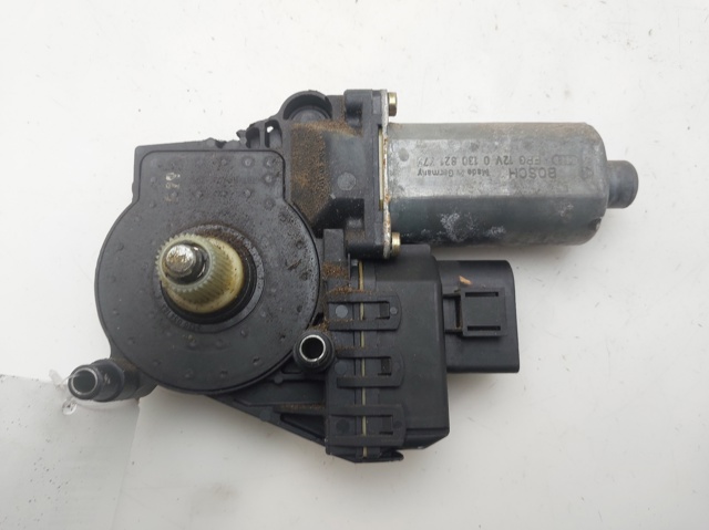 VAG 0130821775 Motor del elevalunas eléctrico comprar Barcelona