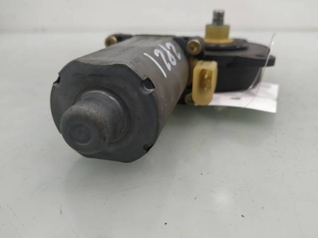 0130821938 Motor del elevalunas eléctrico  en stock Granada