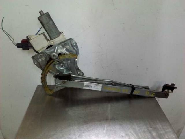 TOYOTA 0130822031 Mecanismo de elevalunas de la puerta trasera derecha  en stock Terrassa