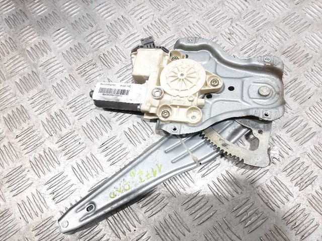 TOYOTA 0130822031 Mecanismo de elevalunas de la puerta trasera derecha  en stock Terrassa