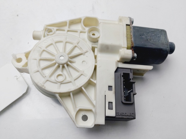0130822200 Motor del elevalunas eléctrico  en stock Granada