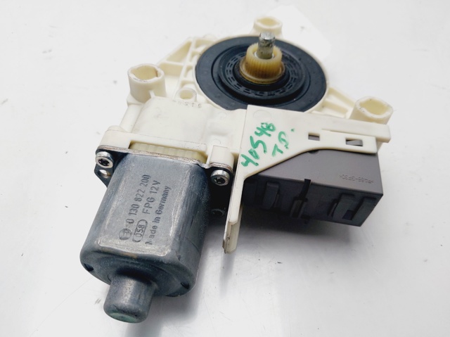PEUGEOT 0130822200 Motor del elevalunas eléctrico comprar Barcelona