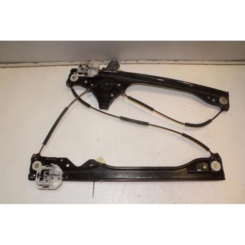 FORD 0130822733 Motor del elevalunas de la puerta delantera derecha  disponible España