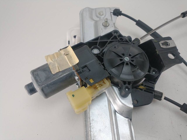 0130822733 Motor del elevalunas de la puerta delantera derecha comprar Girona