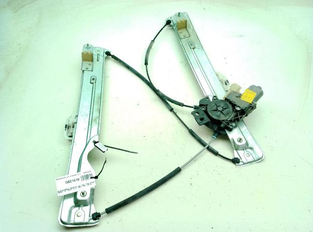 FORD 0130822733 Motor del elevalunas de la puerta delantera derecha  en stock Terrassa