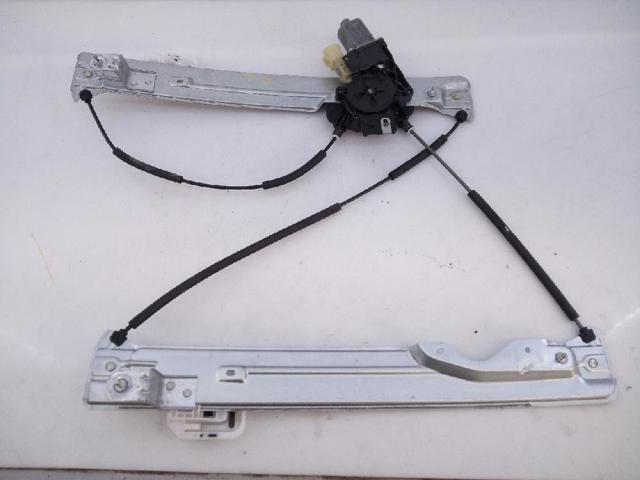 Motor eléctrico, elevalunas, puerta delantera derecha 0130822733 Ford