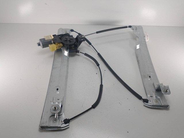 0130822733 FORD Motor del elevalunas de la puerta delantera derecha  comprar en Jaén