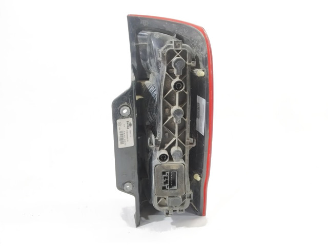 Piloto trasero derecho 01353206080E PEUGEOT