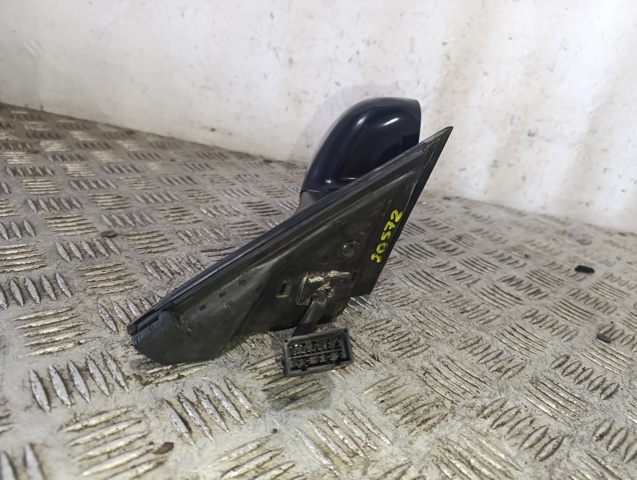 014743 VAG Espejo retrovisor derecho  disponible Vigo