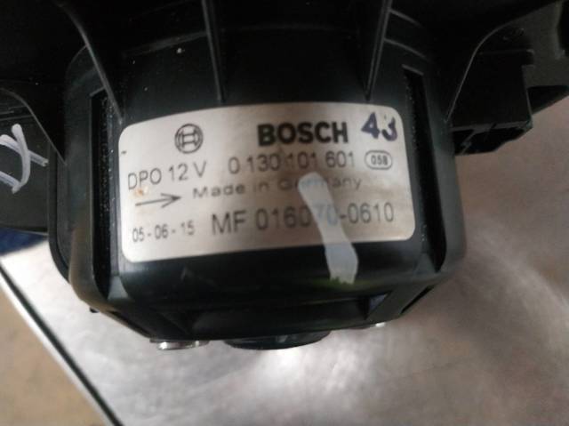 Motor eléctrico, ventilador habitáculo Toyota Corolla E12