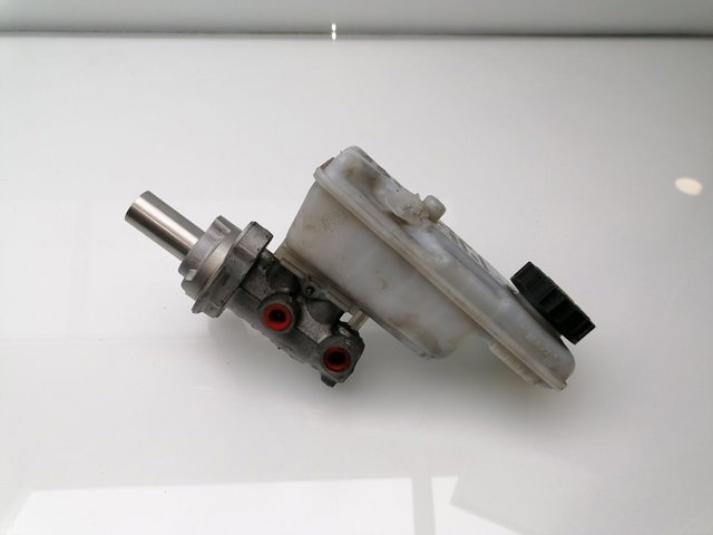 RENAULT 0204051558 Cilindro principal de freno  disponible España
